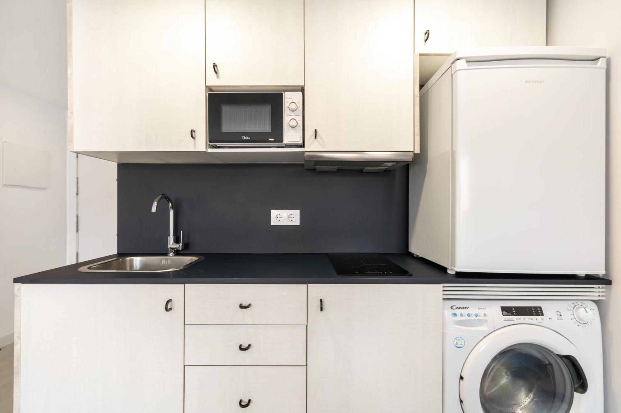 Madriver Apartamentos Reformados Con Parking Gratuito Dış mekan fotoğraf