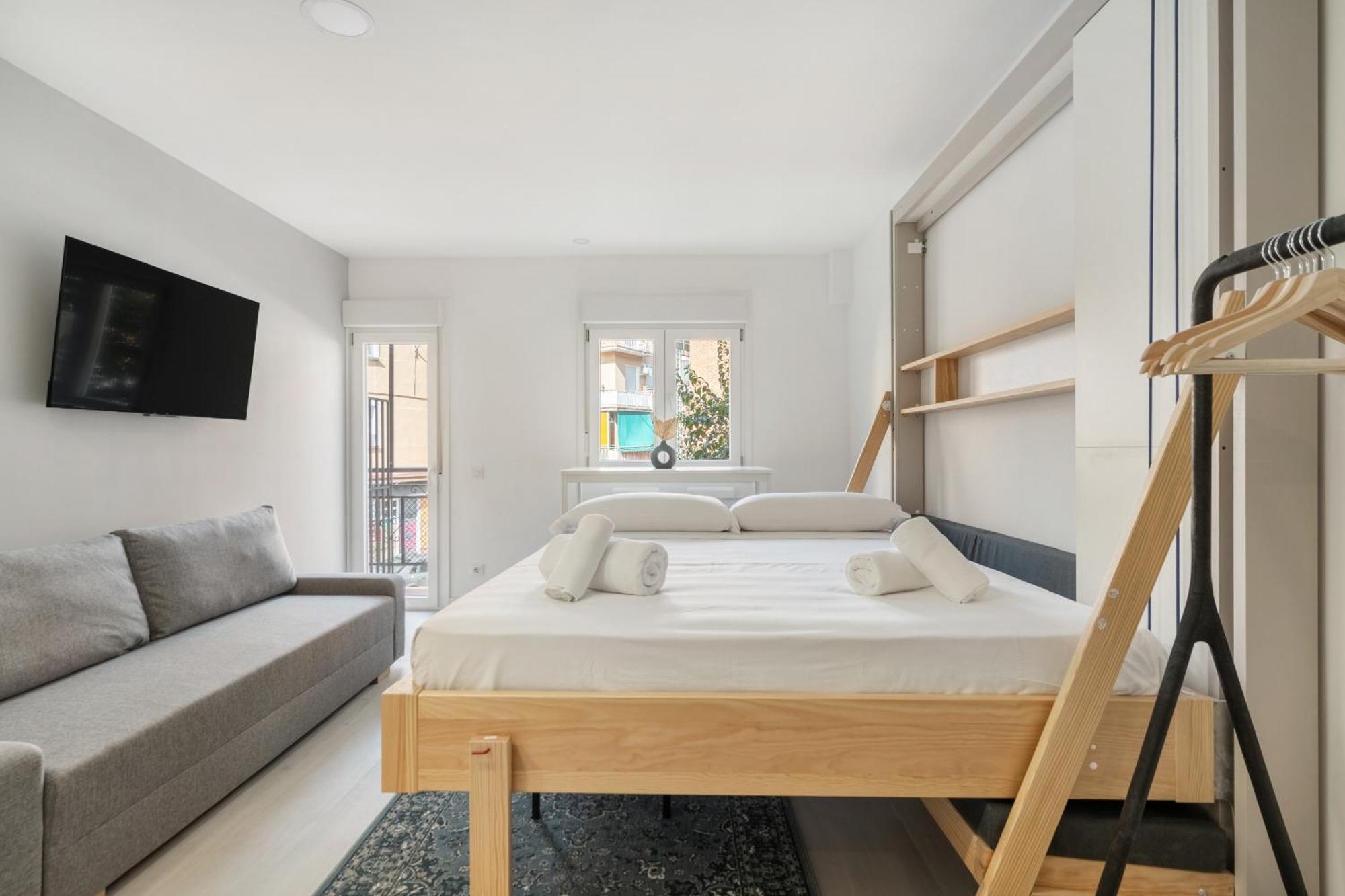 Madriver Apartamentos Reformados Con Parking Gratuito Dış mekan fotoğraf
