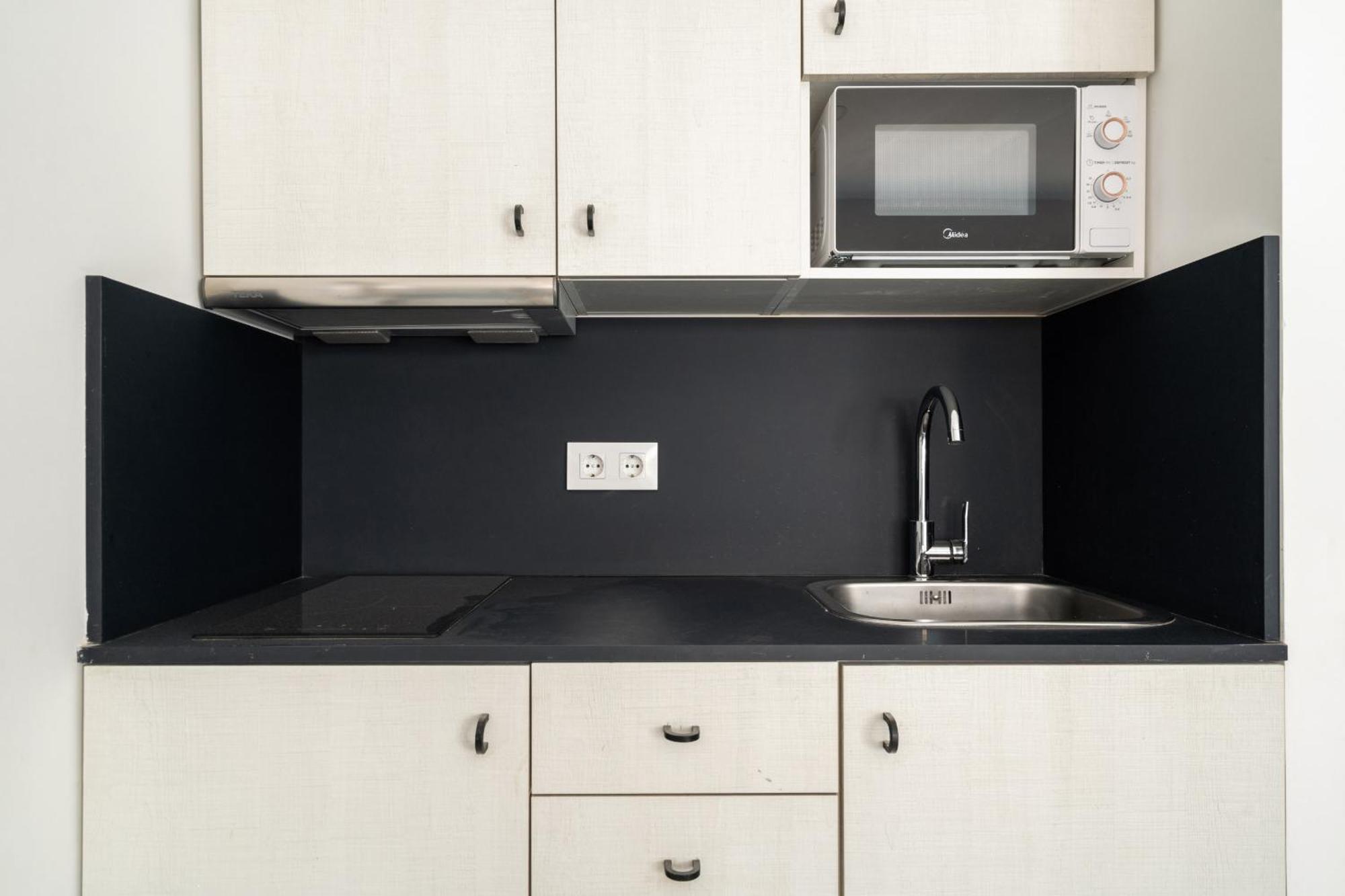 Madriver Apartamentos Reformados Con Parking Gratuito Dış mekan fotoğraf