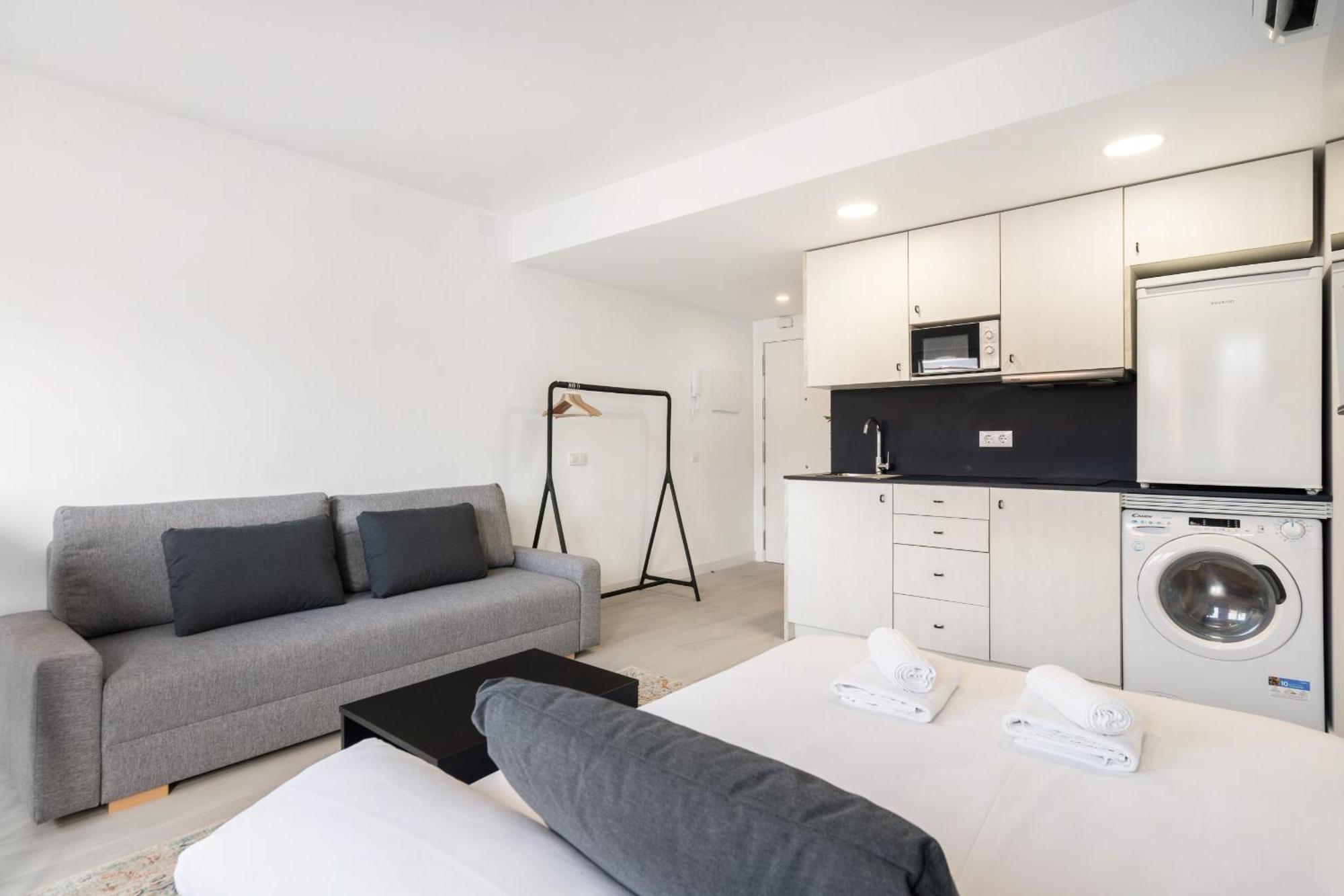 Madriver Apartamentos Reformados Con Parking Gratuito Dış mekan fotoğraf