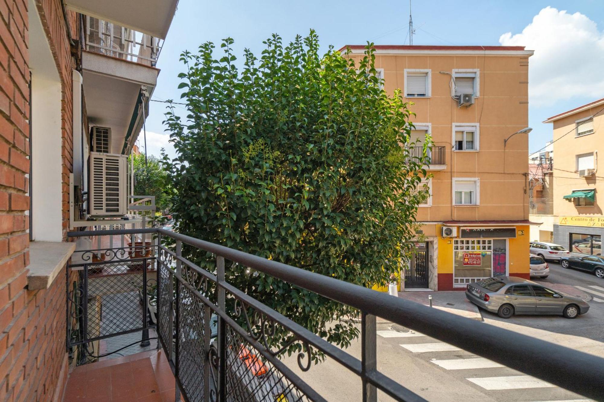 Madriver Apartamentos Reformados Con Parking Gratuito Dış mekan fotoğraf