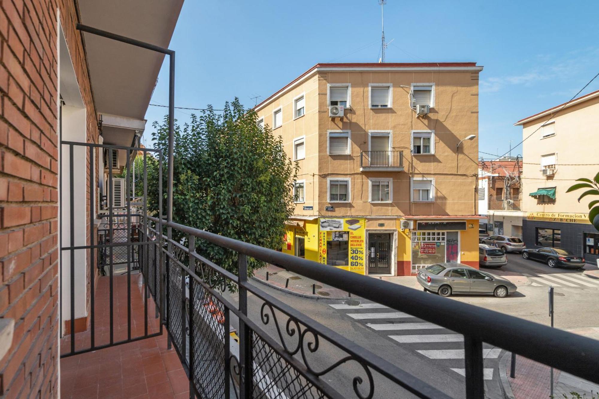 Madriver Apartamentos Reformados Con Parking Gratuito Dış mekan fotoğraf
