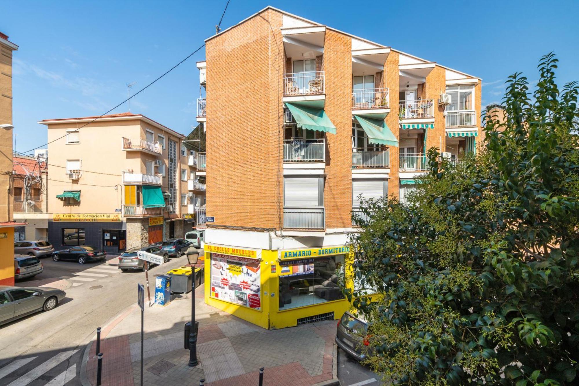 Madriver Apartamentos Reformados Con Parking Gratuito Dış mekan fotoğraf